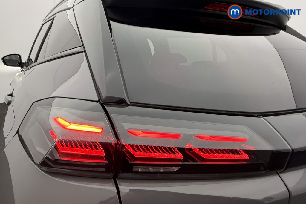 Peugeot 2008 Allure Manual Petrol SUV - Stock Number (1613123) - 15th supplementary image