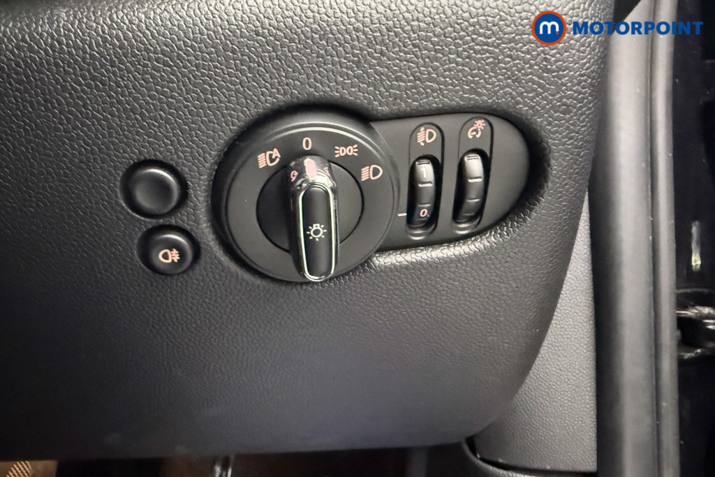 Mini Hatchback Cooper Exclusive Automatic Petrol Hatchback - Stock Number (1613423) - 8th supplementary image