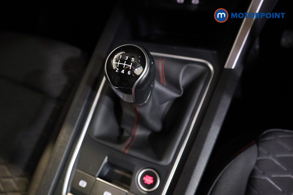 Seat Leon FR Manual Petrol Hatchback - Stock Number (1613548) - 9th supplementary image