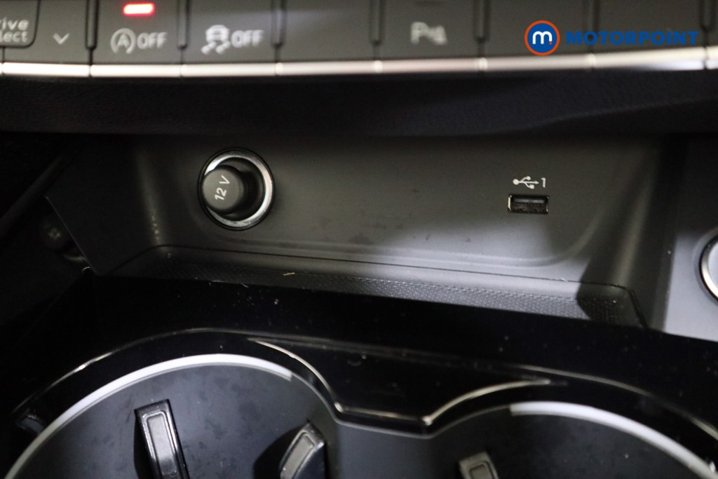 Audi A4 Black Edition Automatic Diesel Saloon - Stock Number (1613921) - 10th supplementary image