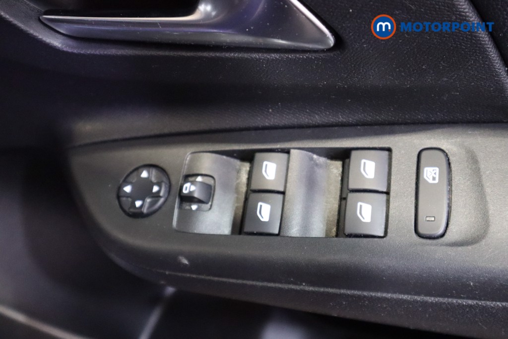 Vauxhall Corsa Elite Nav Premium Manual Petrol Hatchback - Stock Number (1614165) - 12th supplementary image