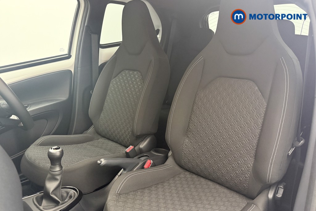 Toyota Aygo X Edge Manual Petrol Hatchback - Stock Number (1614780) - 3rd supplementary image