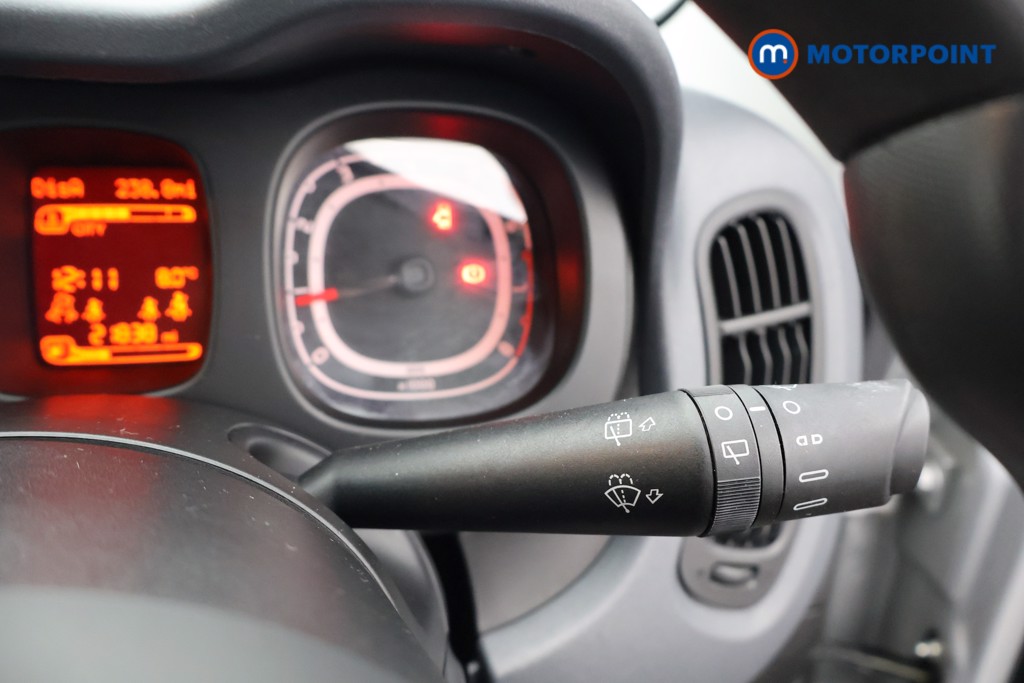 Fiat Panda POP Manual Petrol Hatchback - Stock Number (1615048) - 4th supplementary image
