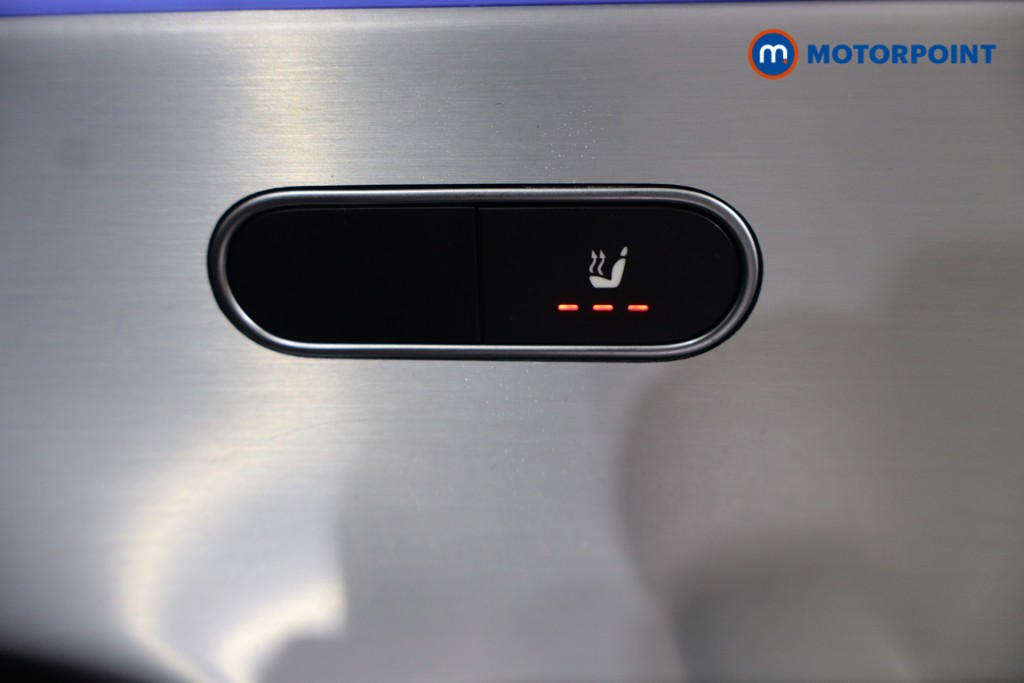 Mercedes-Benz CLA Amg Line Automatic Petrol Coupe - Stock Number (1615340) - 17th supplementary image