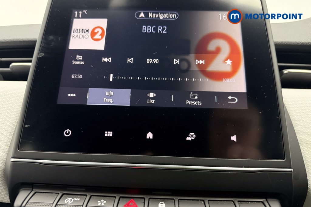 Renault Clio Techno Manual Petrol Hatchback - Stock Number (1615427) - 4th supplementary image