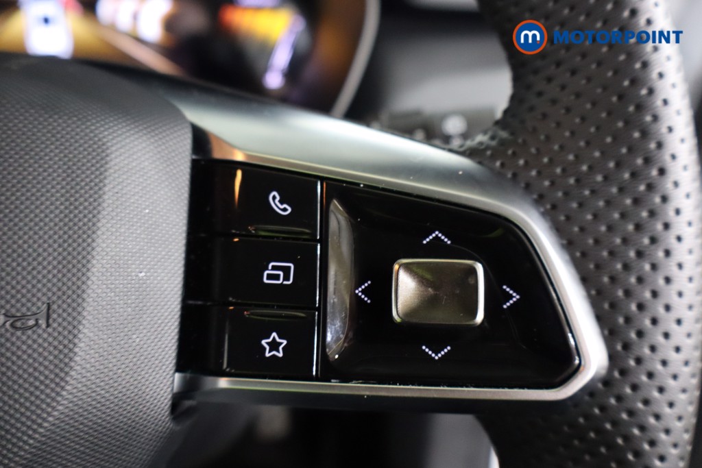 Mg Motor Uk ZS Trophy Automatic Petrol-Electric Hybrid SUV - Stock Number (1615484) - 13th supplementary image