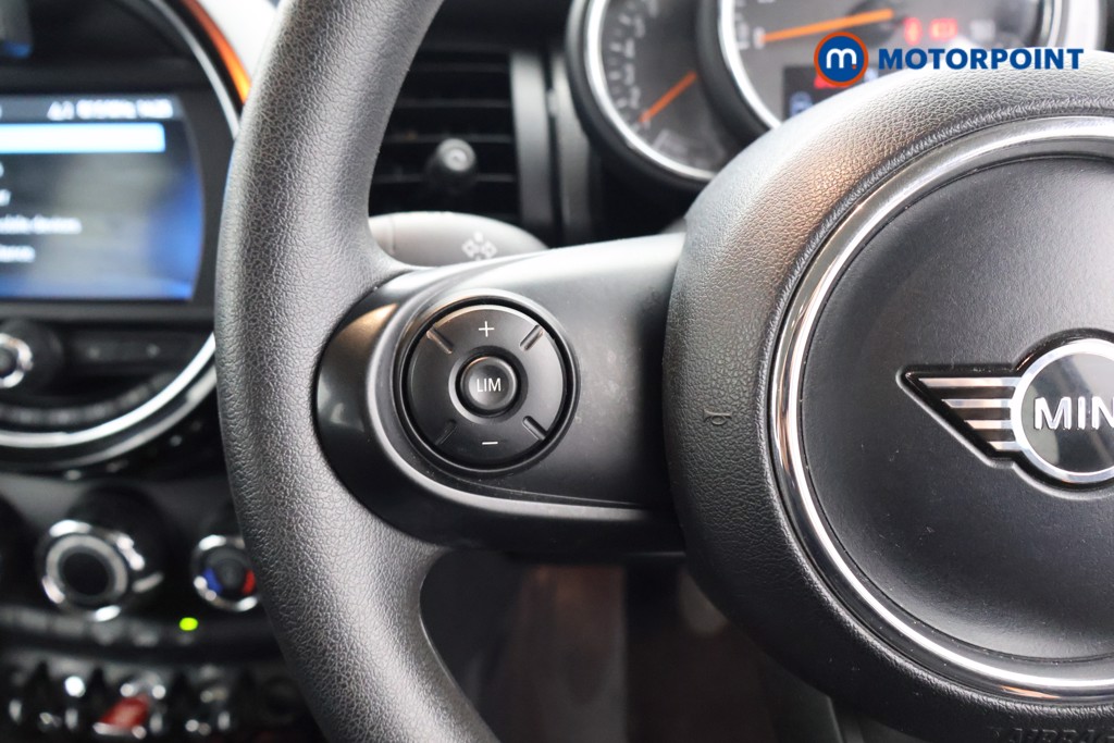 Mini Hatchback Cooper Classic Manual Petrol Hatchback - Stock Number (1615606) - 2nd supplementary image