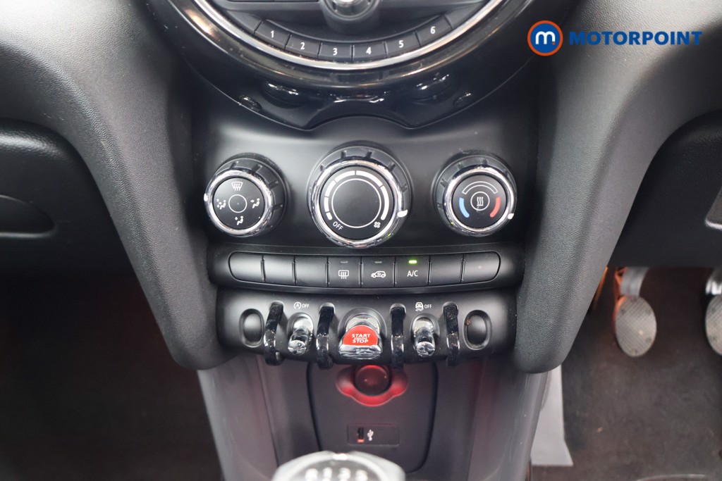 Mini Hatchback Cooper Classic Manual Petrol Hatchback - Stock Number (1615606) - 6th supplementary image