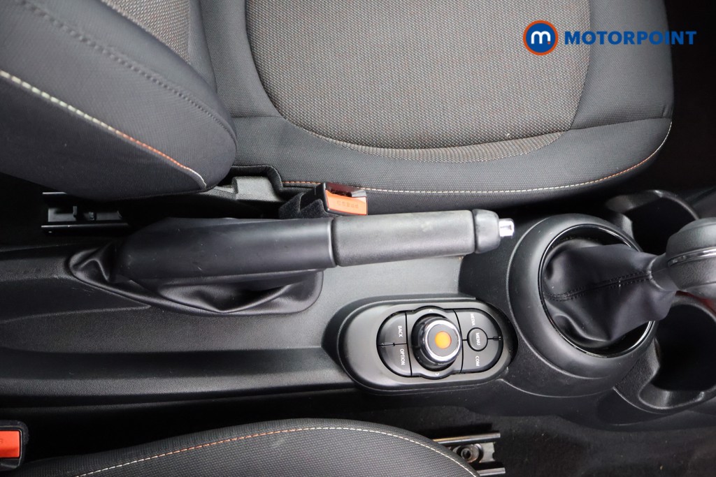 Mini Hatchback Cooper Classic Manual Petrol Hatchback - Stock Number (1615606) - 9th supplementary image