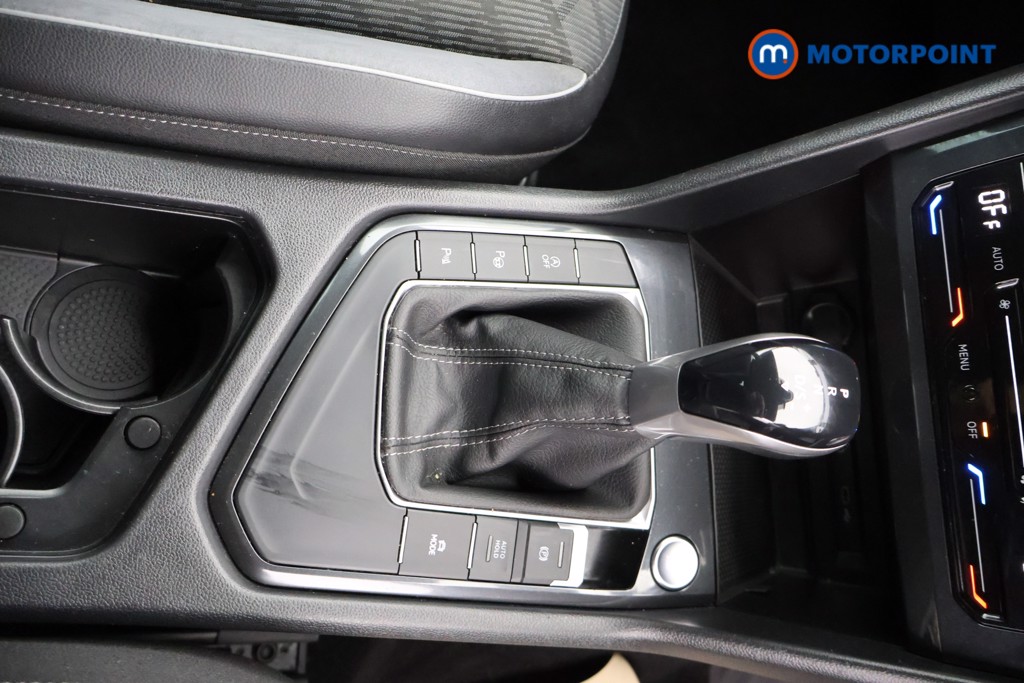 Volkswagen Tiguan R-Line Automatic Petrol SUV - Stock Number (1550840) - 6th supplementary image