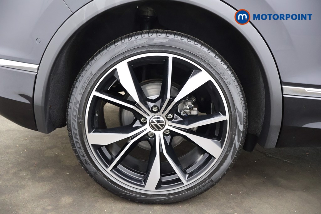 Volkswagen Tiguan R-Line Automatic Petrol SUV - Stock Number (1550840) - 16th supplementary image