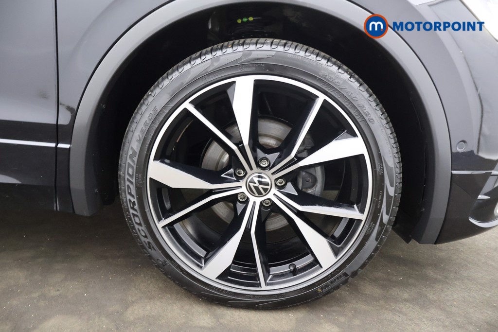 Volkswagen Tiguan R-Line Automatic Petrol SUV - Stock Number (1550840) - 17th supplementary image