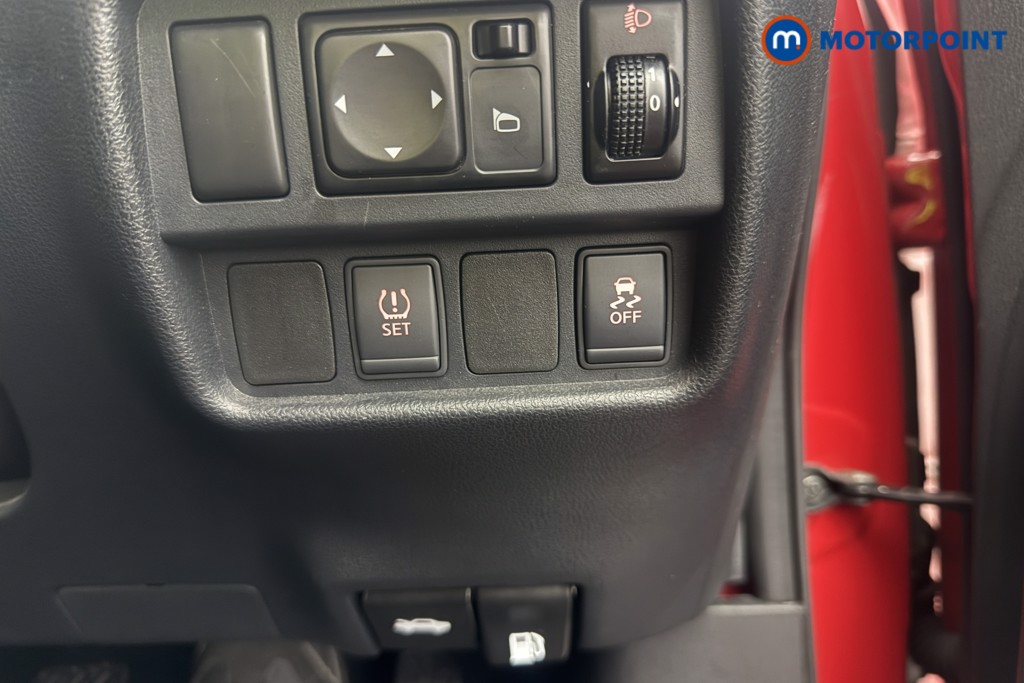 Nissan Juke Acenta Manual Petrol SUV - Stock Number (1568038) - 7th supplementary image