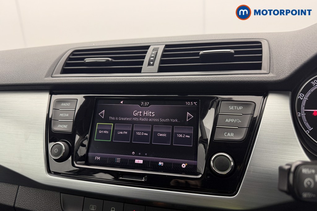 Skoda Fabia Colour Edition Manual Petrol Hatchback - Stock Number (1575692) - 2nd supplementary image