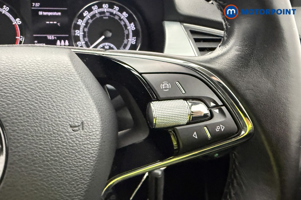 Skoda Fabia Colour Edition Manual Petrol Hatchback - Stock Number (1575692) - 7th supplementary image