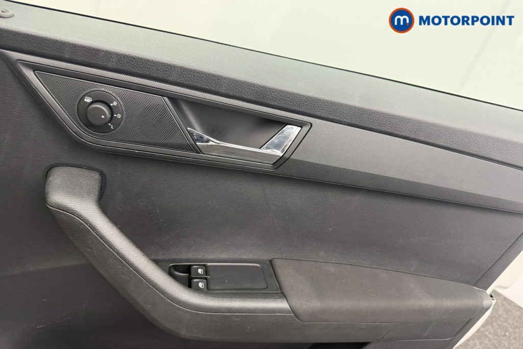 Skoda Fabia Colour Edition Manual Petrol Hatchback - Stock Number (1575692) - 10th supplementary image