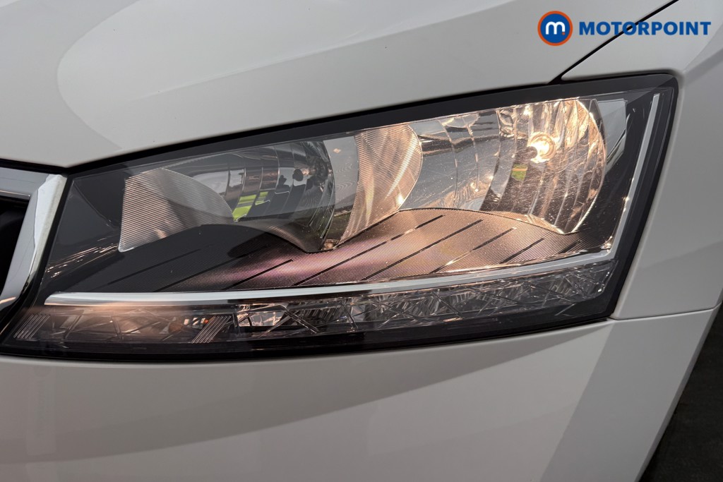 Skoda Fabia Colour Edition Manual Petrol Hatchback - Stock Number (1575692) - 15th supplementary image