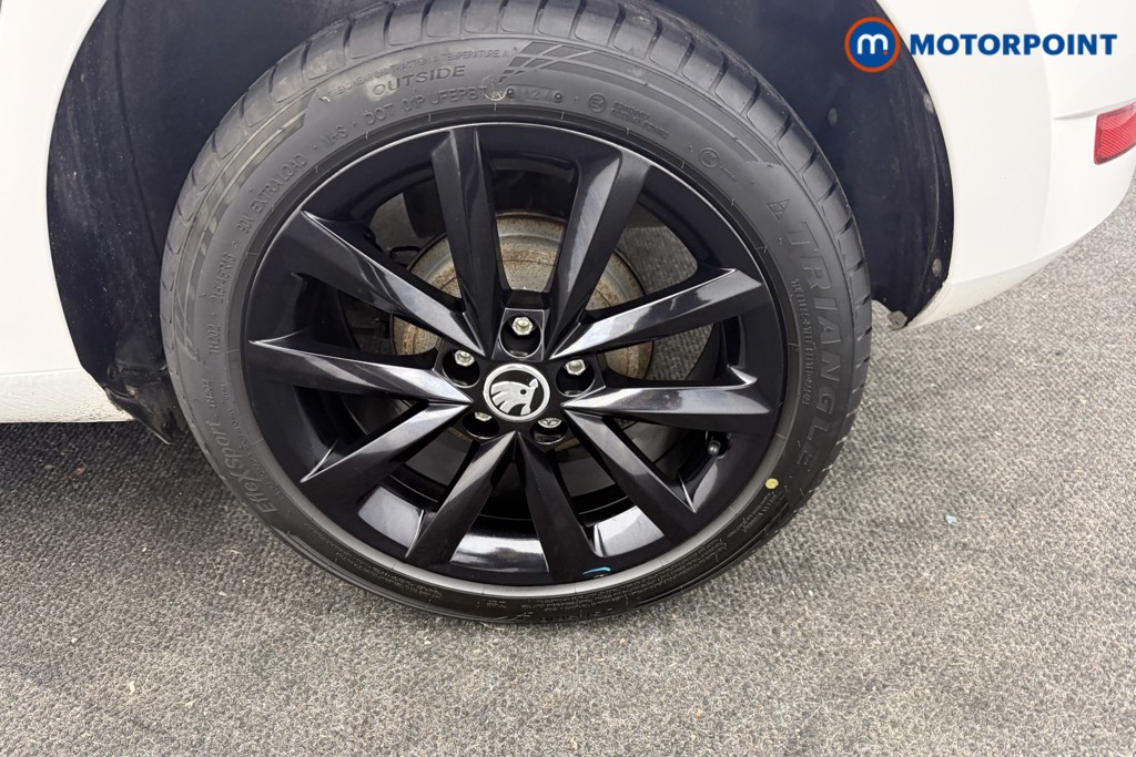 Skoda Fabia Colour Edition Manual Petrol Hatchback - Stock Number (1575692) - 21st supplementary image