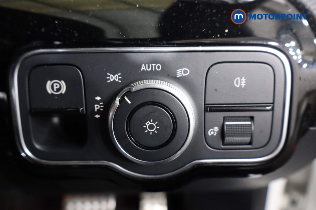 Mercedes-Benz CLA Amg Line Automatic Petrol Coupe - Stock Number (1597310) - 16th supplementary image