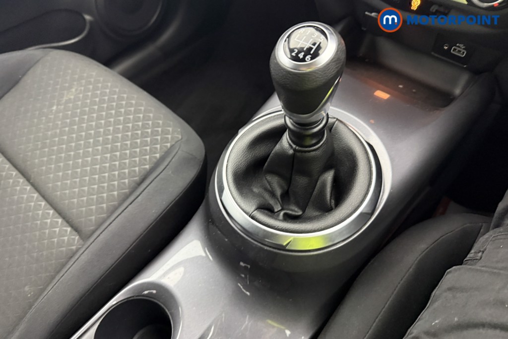 Nissan Juke Acenta Manual Petrol SUV - Stock Number (1598228) - 4th supplementary image