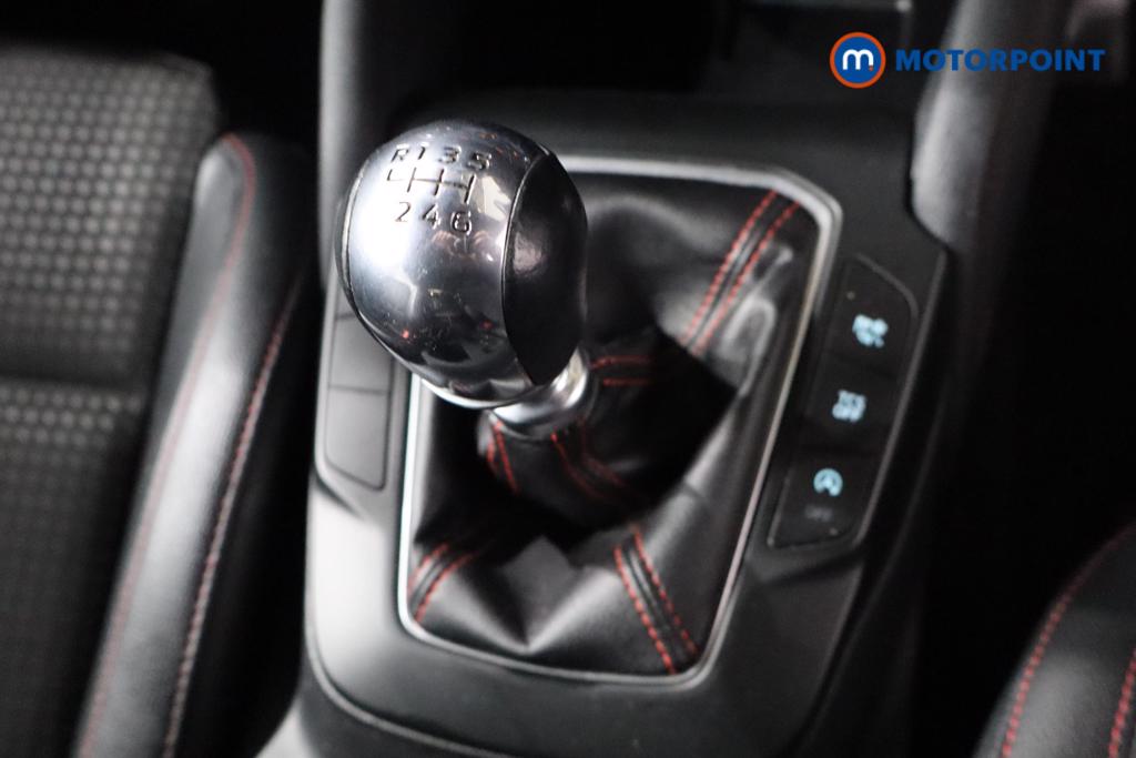 Ford Focus St-Line X Manual Diesel Hatchback - Stock Number (1602684) - 18th supplementary image