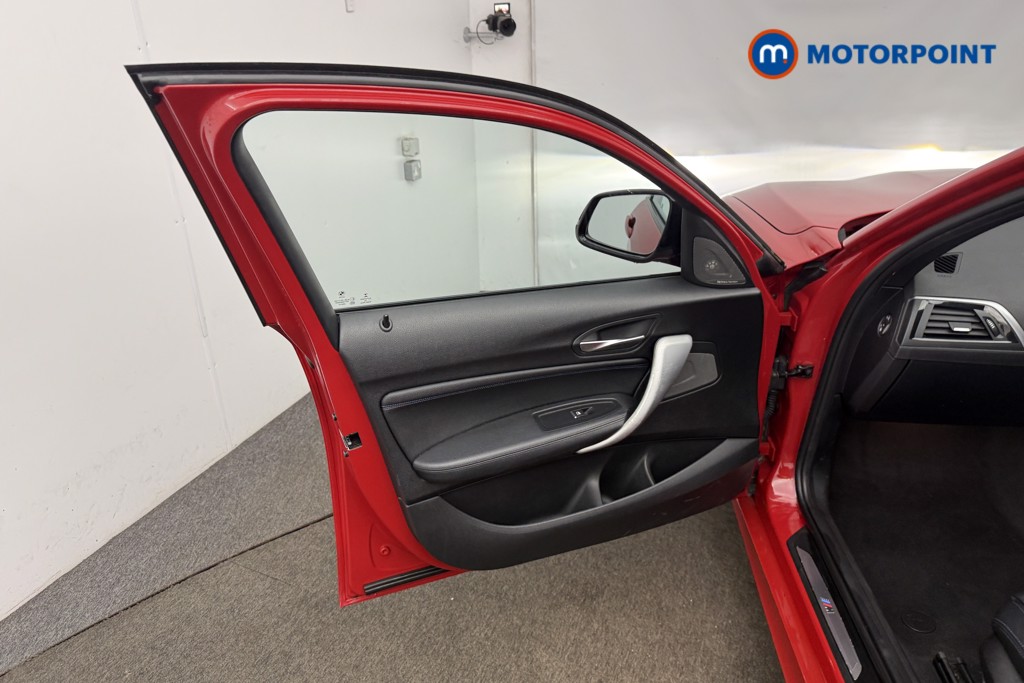 BMW 1 Series M Sport Shadow Edition Manual Petrol Hatchback - Stock Number (1605674) - 3rd supplementary image