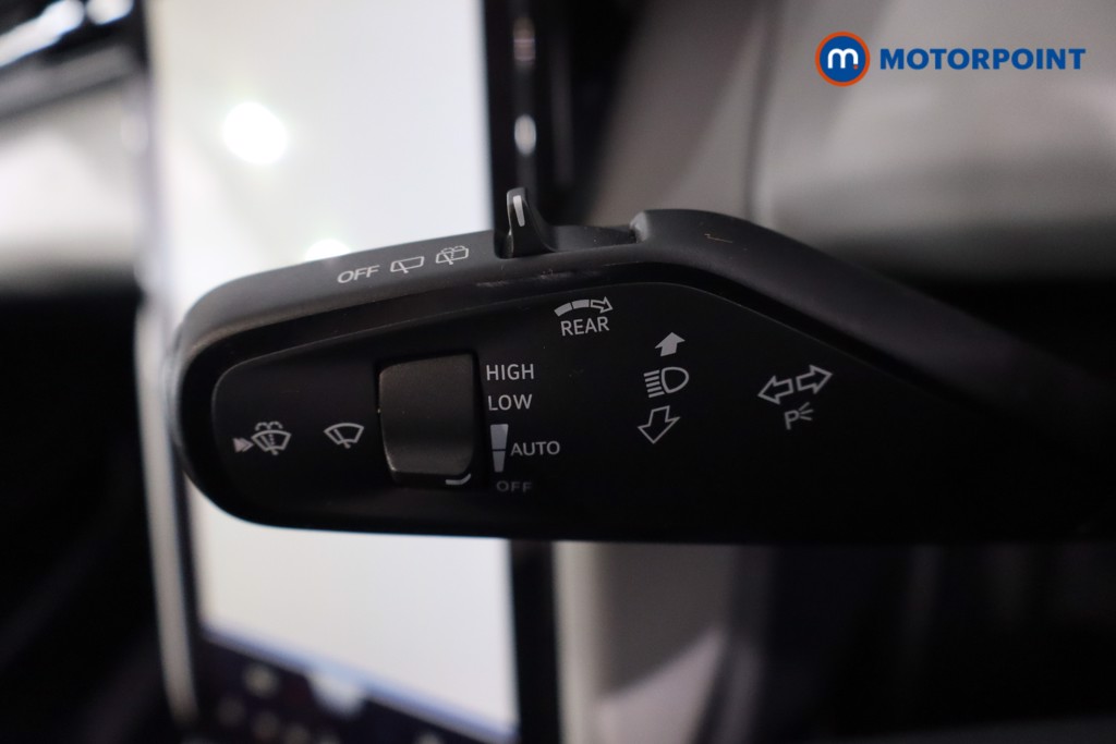 Ford Explorer Select Automatic Electric SUV - Stock Number (1606279) - 18th supplementary image