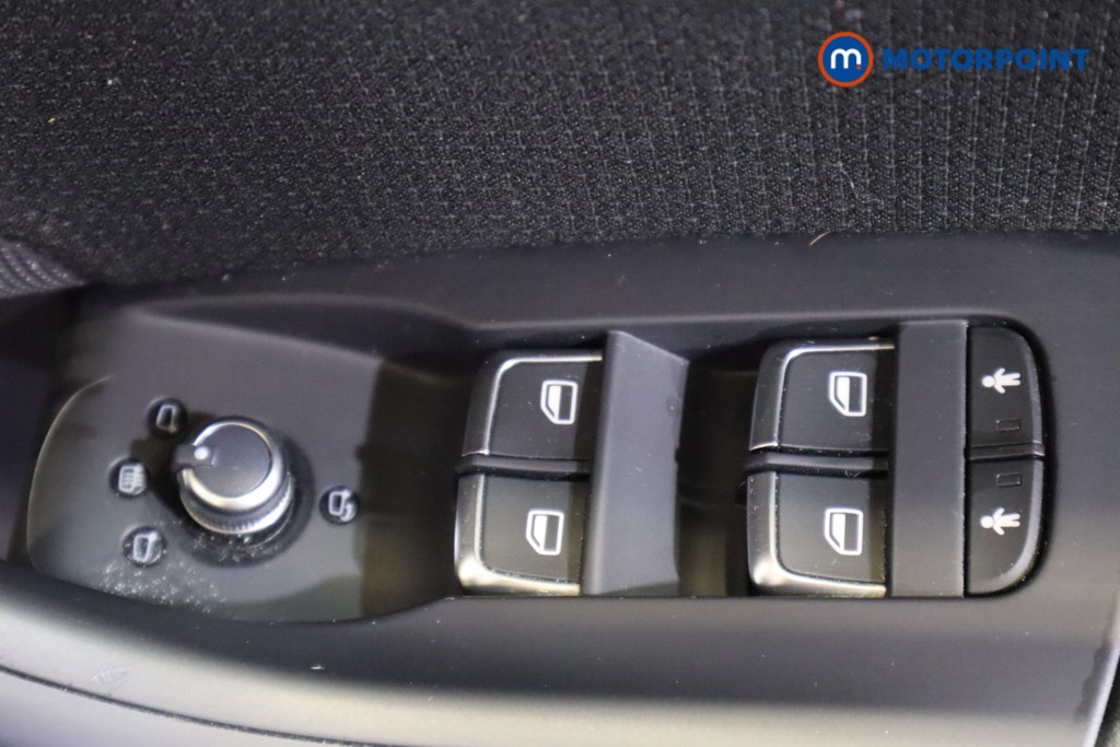 Audi Q3 S Line Edition Manual Petrol SUV - Stock Number (1606865) - 15th supplementary image