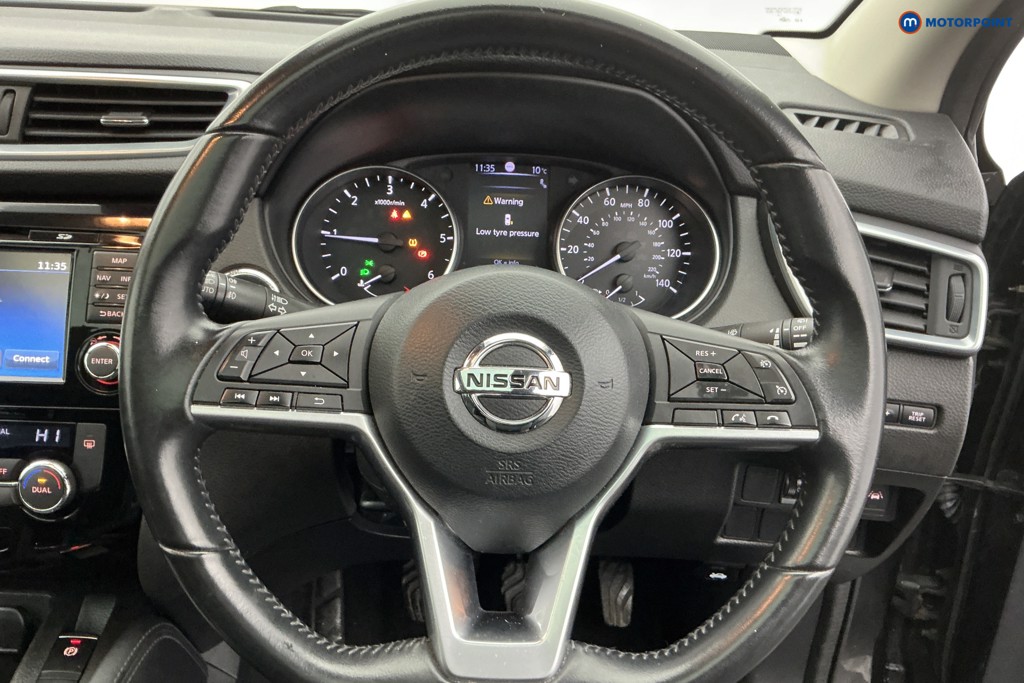 Nissan Qashqai N-Connecta Manual Diesel SUV - Stock Number (1607140) - 6th supplementary image