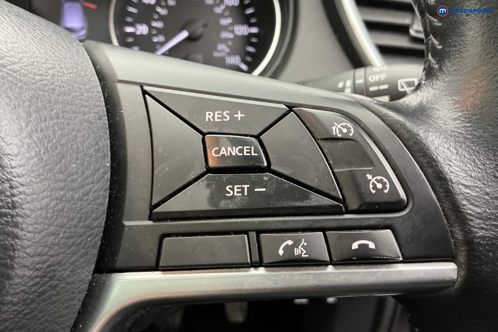 Nissan Qashqai N-Connecta Manual Diesel SUV - Stock Number (1607140) - 23rd supplementary image