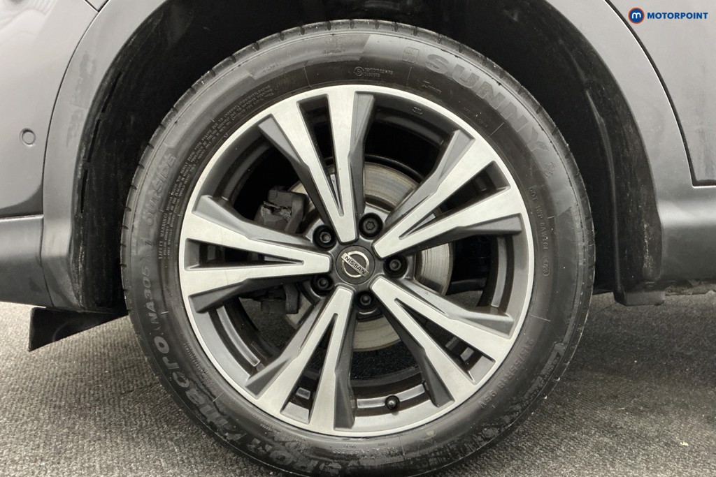 Nissan Qashqai N-Connecta Manual Diesel SUV - Stock Number (1607140) - 36th supplementary image