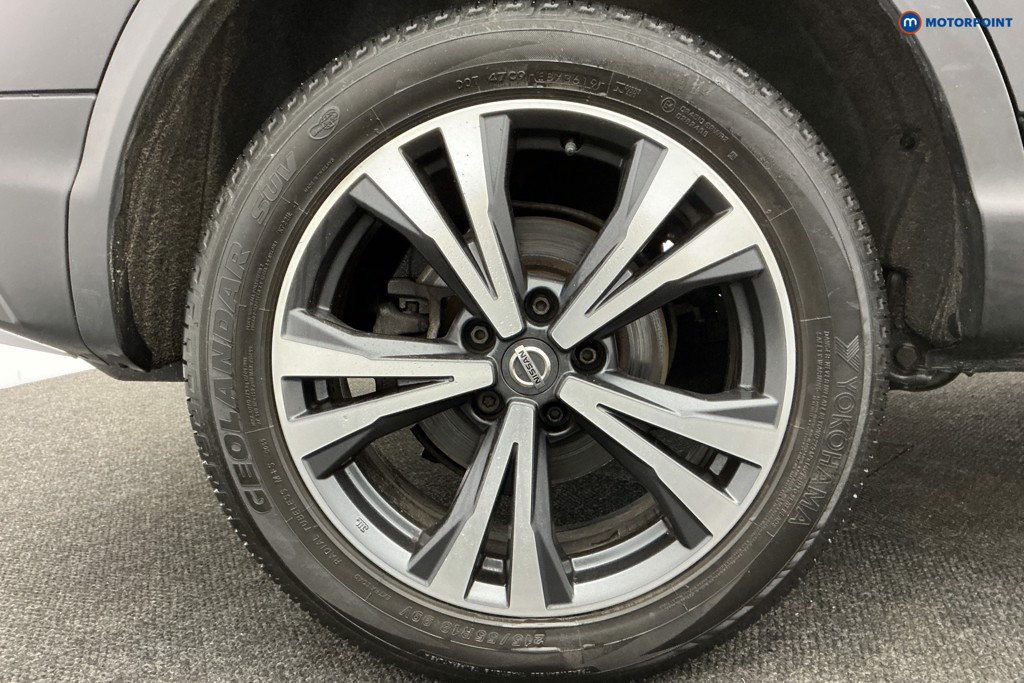 Nissan Qashqai N-Connecta Manual Diesel SUV - Stock Number (1607140) - 38th supplementary image