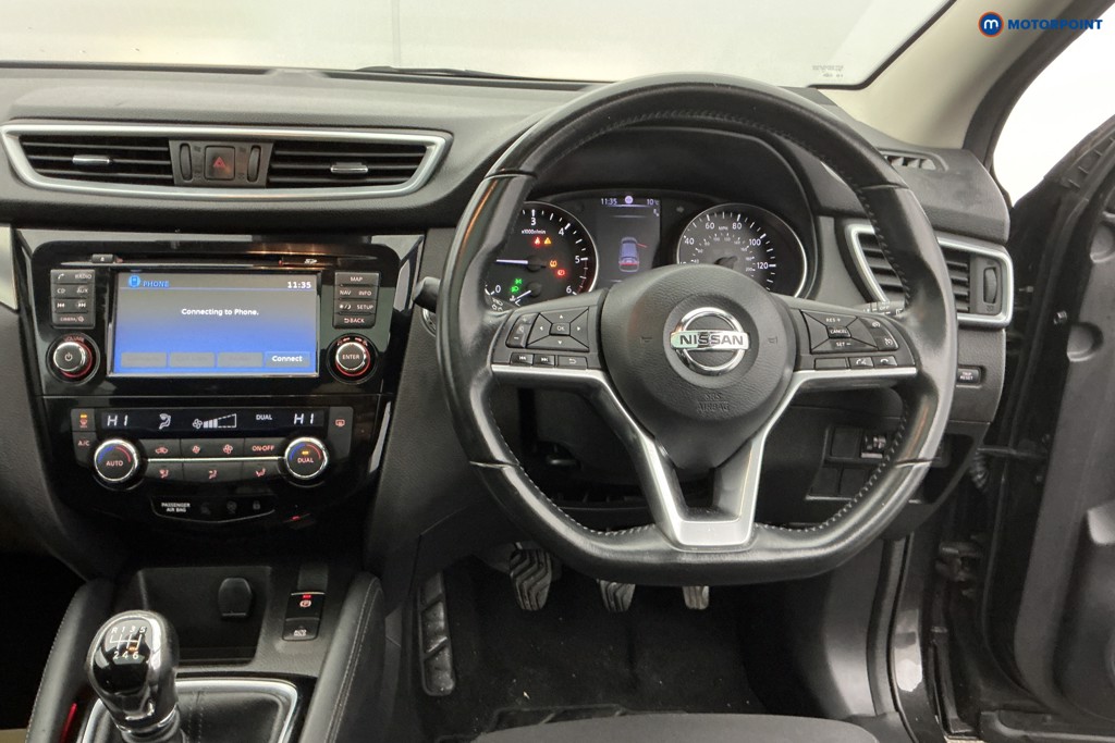 Nissan Qashqai N-Connecta Manual Diesel SUV - Stock Number (1607140) - 1st supplementary image