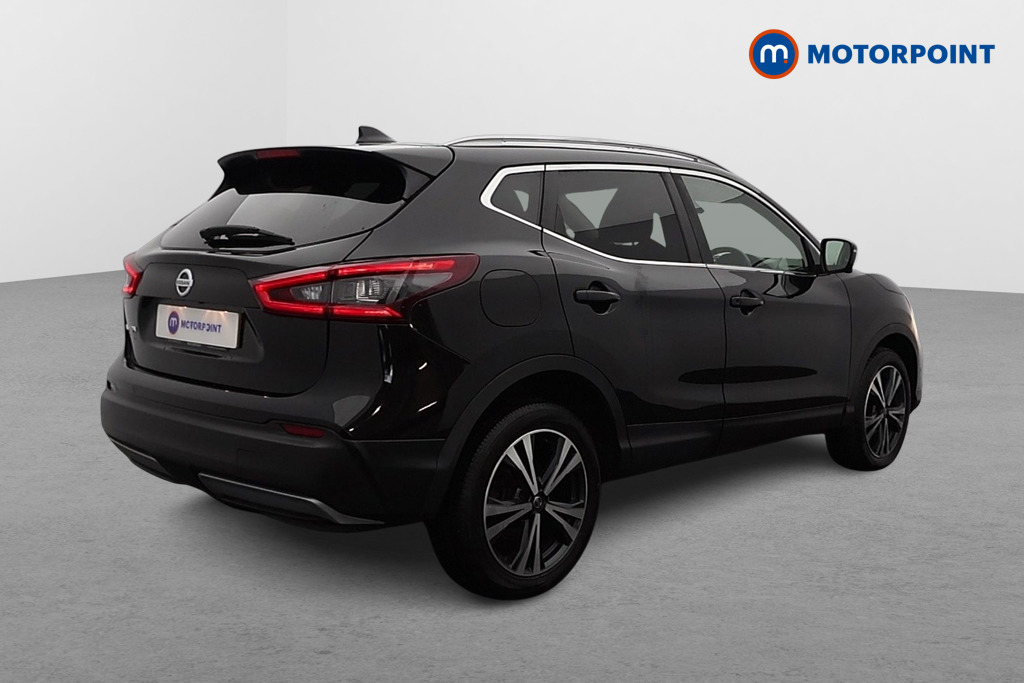 Nissan Qashqai N-Connecta Manual Diesel SUV - Stock Number (1607140) - Drivers side rear corner
