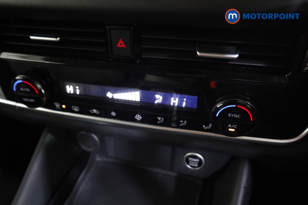 Nissan Qashqai N-Connecta Automatic Petrol SUV - Stock Number (1607590) - 8th supplementary image