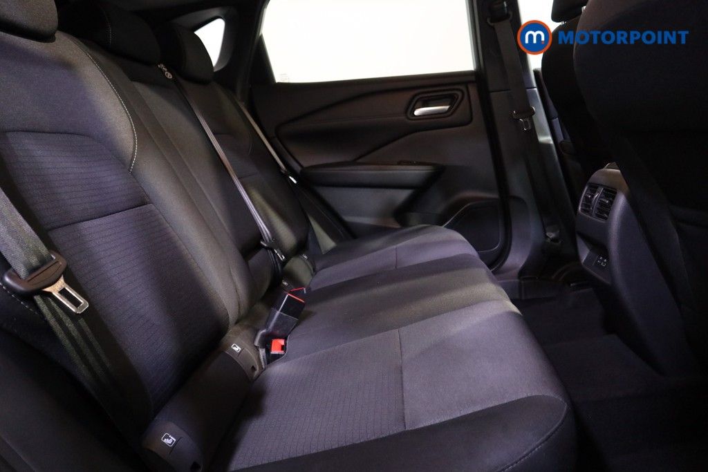 Nissan Qashqai N-Connecta Automatic Petrol SUV - Stock Number (1607590) - 17th supplementary image