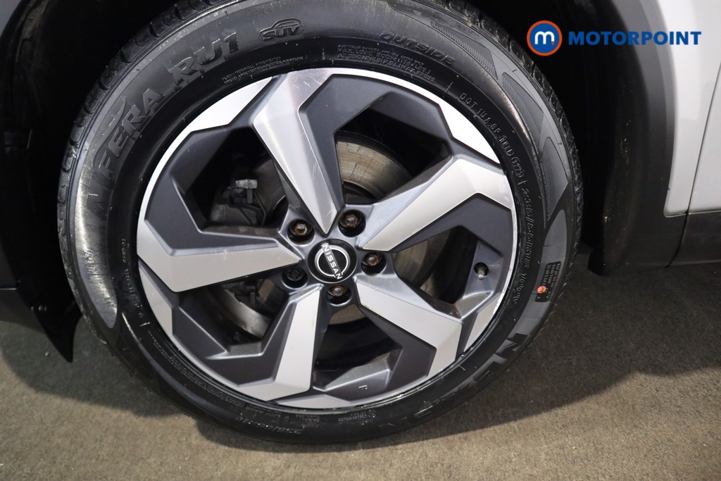 Nissan Qashqai N-Connecta Automatic Petrol SUV - Stock Number (1607590) - 24th supplementary image