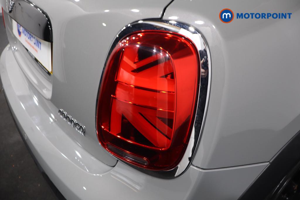 Mini Hatchback Cooper Classic Manual Petrol Hatchback - Stock Number (1607625) - 4th supplementary image