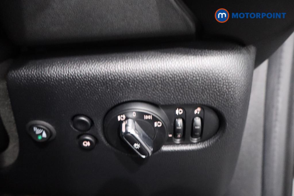 Mini Hatchback Cooper Classic Manual Petrol Hatchback - Stock Number (1607625) - 11th supplementary image