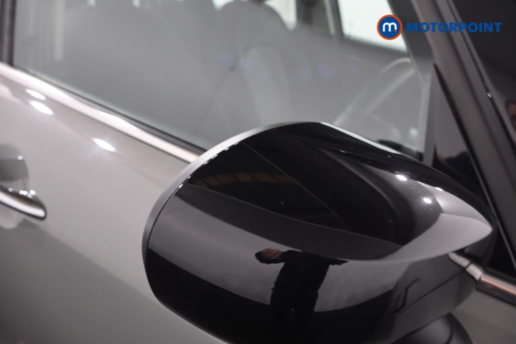 Mini Hatchback Cooper Classic Manual Petrol Hatchback - Stock Number (1607625) - 20th supplementary image