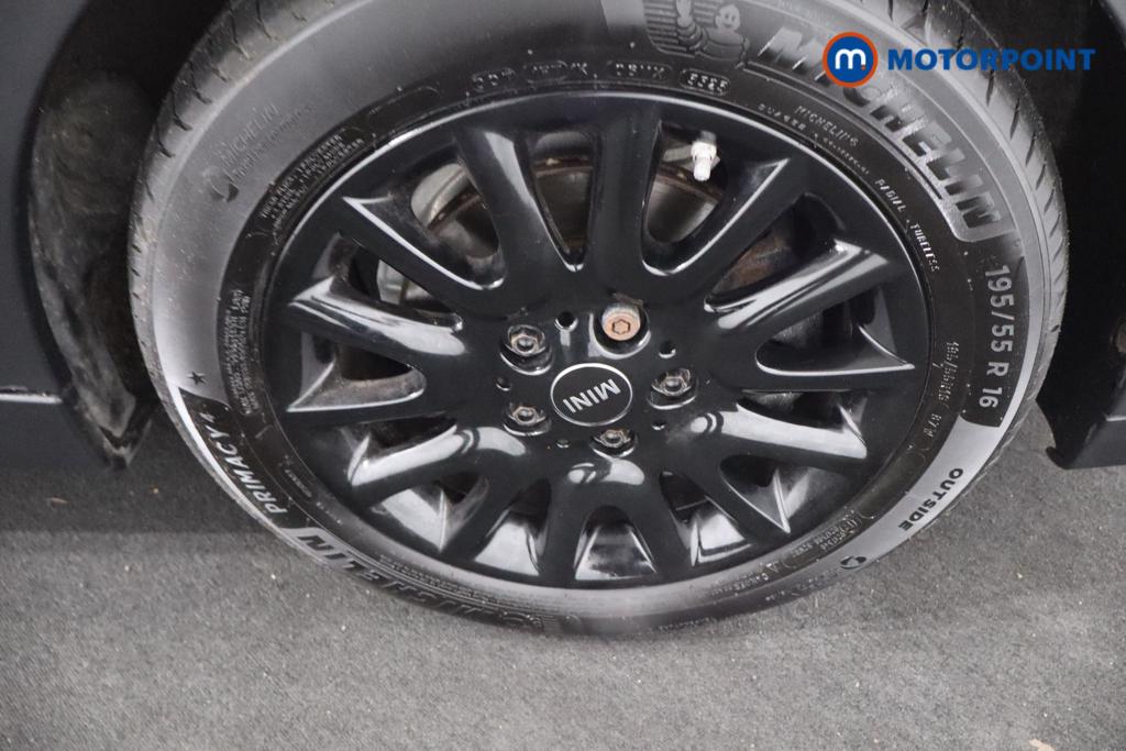 Mini Hatchback Cooper Classic Manual Petrol Hatchback - Stock Number (1607625) - 21st supplementary image