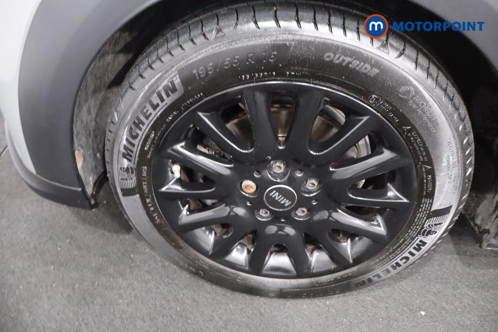 Mini Hatchback Cooper Classic Manual Petrol Hatchback - Stock Number (1607625) - 25th supplementary image