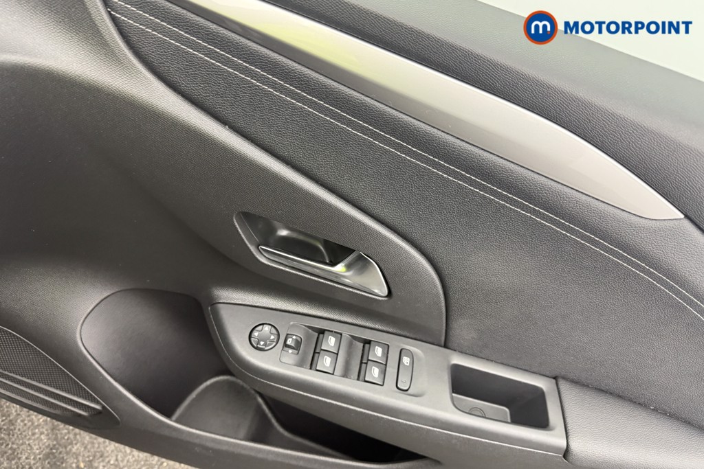 Vauxhall Corsa GS Manual Petrol Hatchback - Stock Number (1607900) - 8th supplementary image