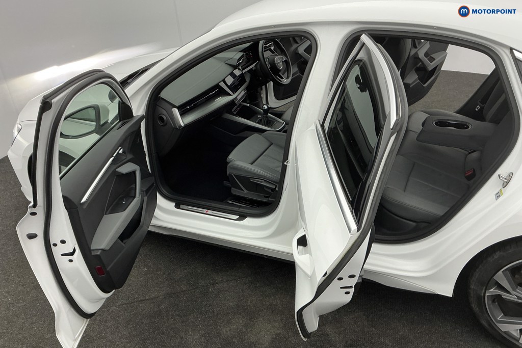 Audi A3 S Line Manual Petrol Saloon - Stock Number (1608169) - 5th supplementary image