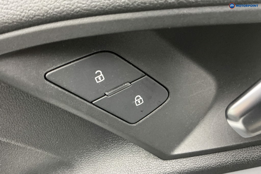 Audi A3 S Line Manual Petrol Saloon - Stock Number (1608169) - 27th supplementary image