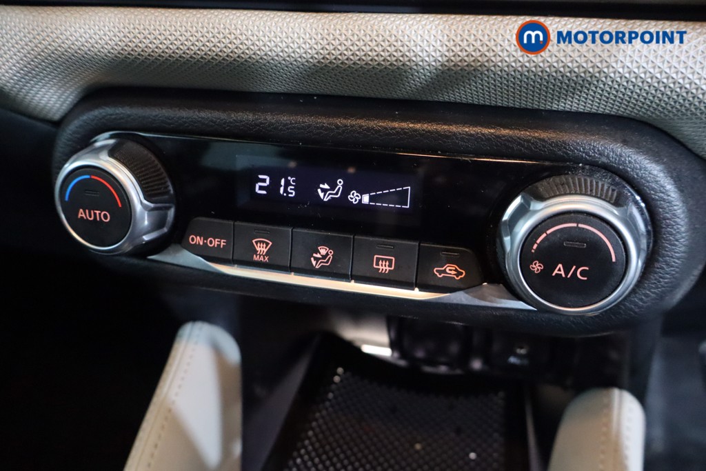 Nissan Micra N-Connecta Manual Petrol Hatchback - Stock Number (1608231) - 8th supplementary image
