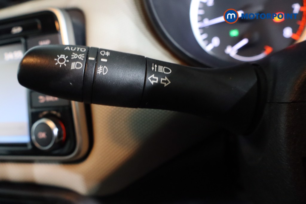 Nissan Micra N-Connecta Manual Petrol Hatchback - Stock Number (1608231) - 12th supplementary image