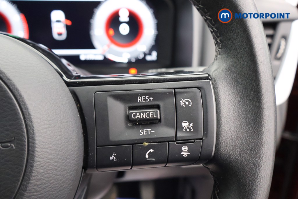 Nissan Qashqai N-Connecta Manual Petrol SUV - Stock Number (1608479) - 3rd supplementary image