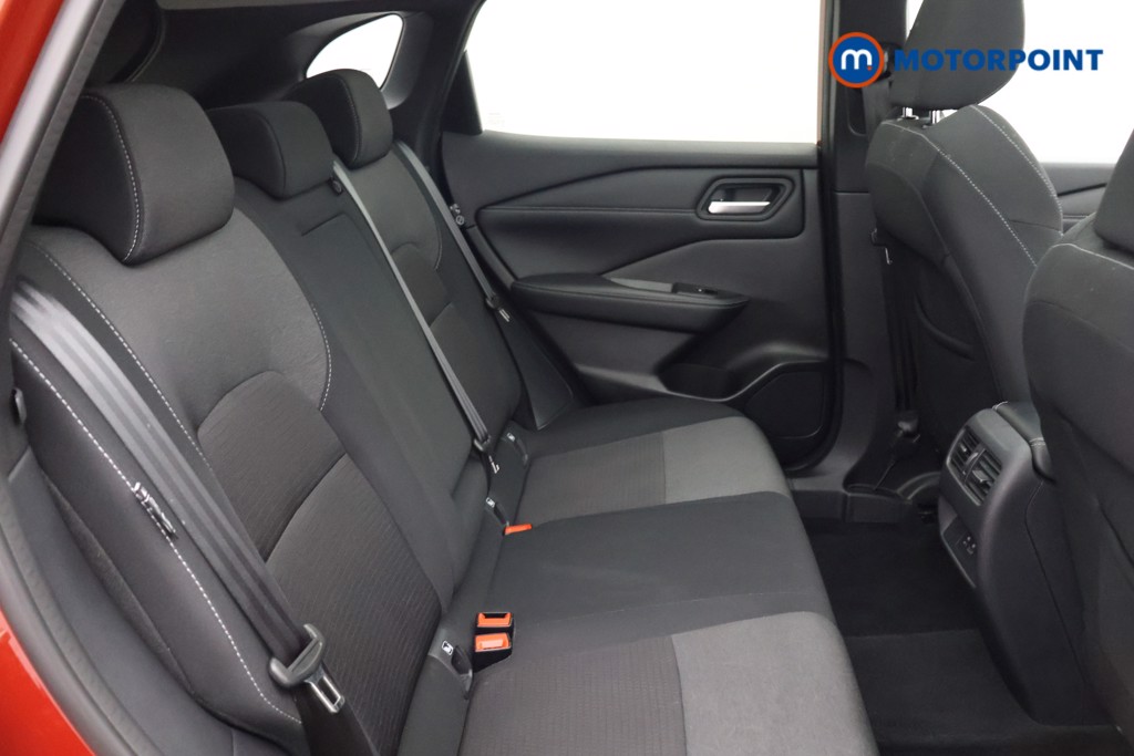 Nissan Qashqai N-Connecta Manual Petrol SUV - Stock Number (1608479) - 16th supplementary image
