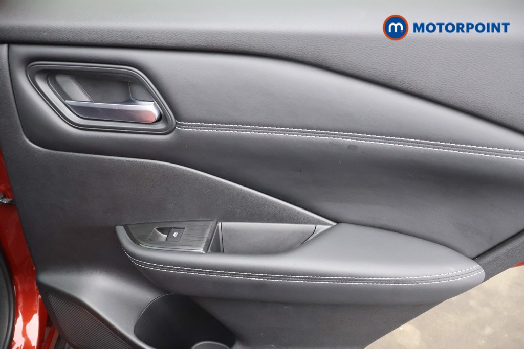 Nissan Qashqai N-Connecta Manual Petrol SUV - Stock Number (1608479) - 18th supplementary image